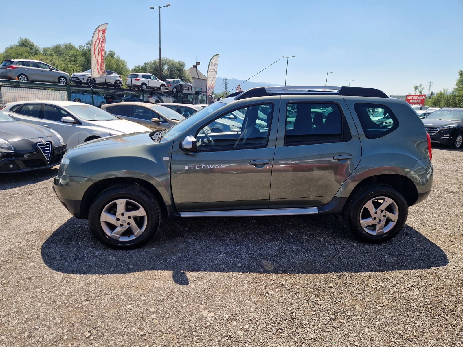 Dacia Duster 1.6i16v GPL STEPWEY ITALIA - изображение 4