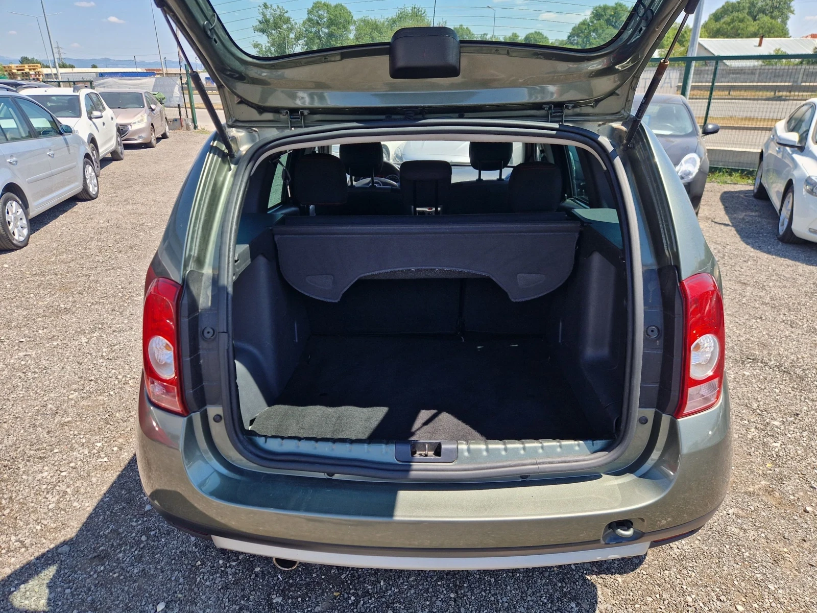 Dacia Duster 1.6i16v GPL STEPWEY ITALIA - изображение 7