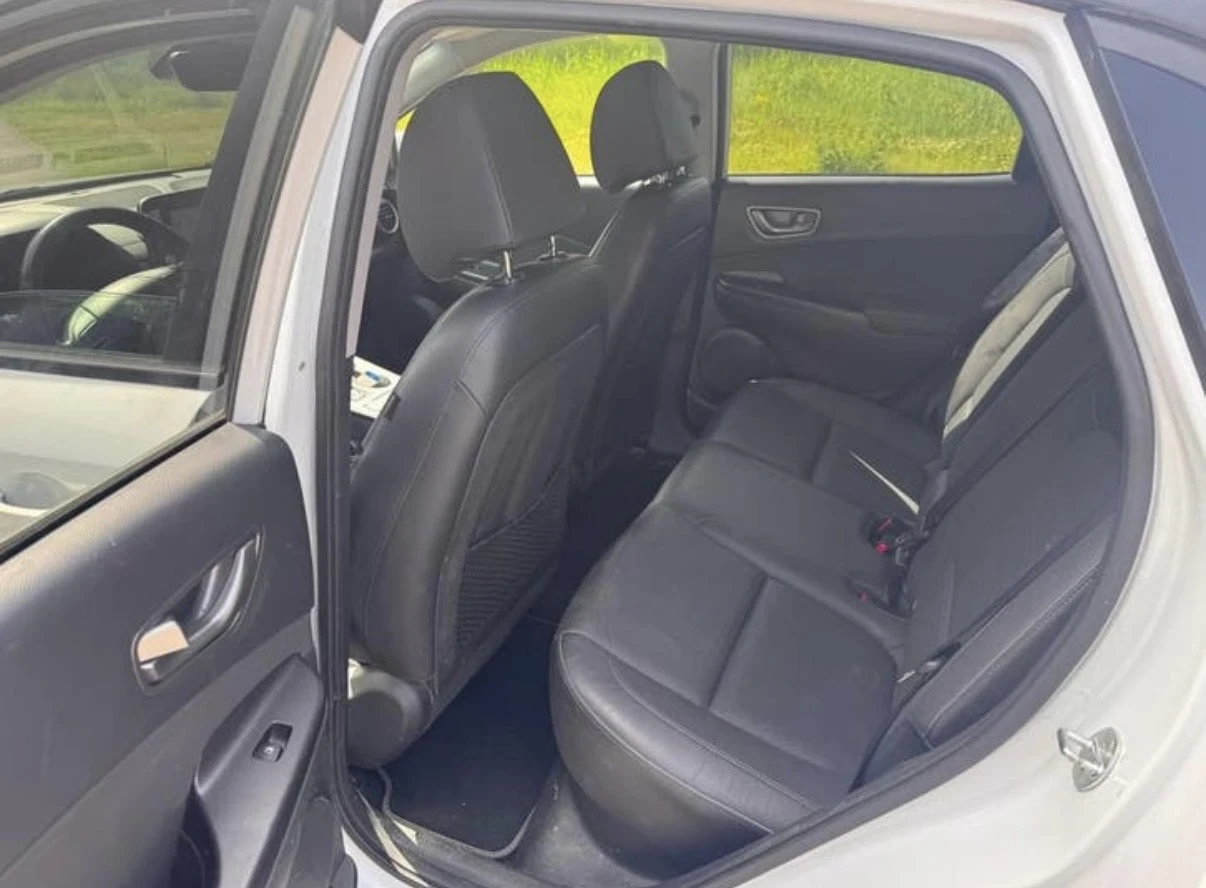 Hyundai Kona 64kWh, Two colors, снимка 7 - Автомобили и джипове - 54683303