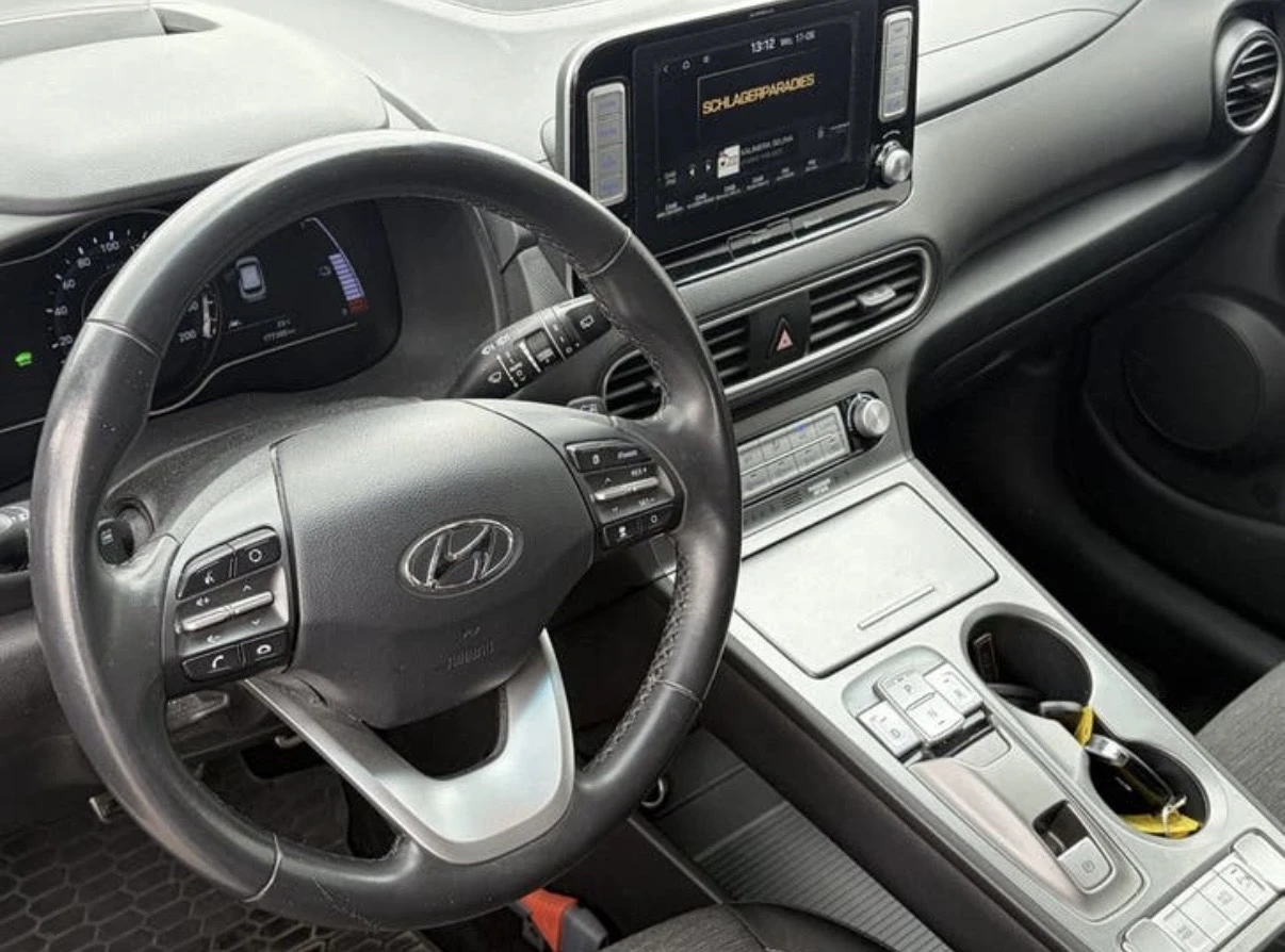 Hyundai Kona 64kWh, снимка 3 - Автомобили и джипове - 54683303