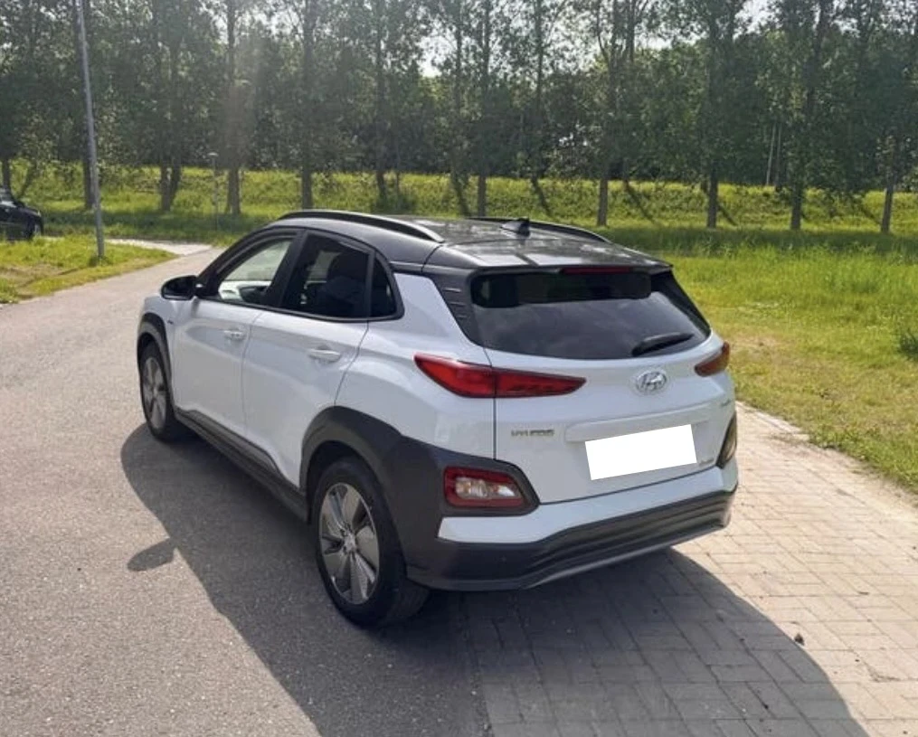 Hyundai Kona 64kWh, Two colors, снимка 5 - Автомобили и джипове - 54683303