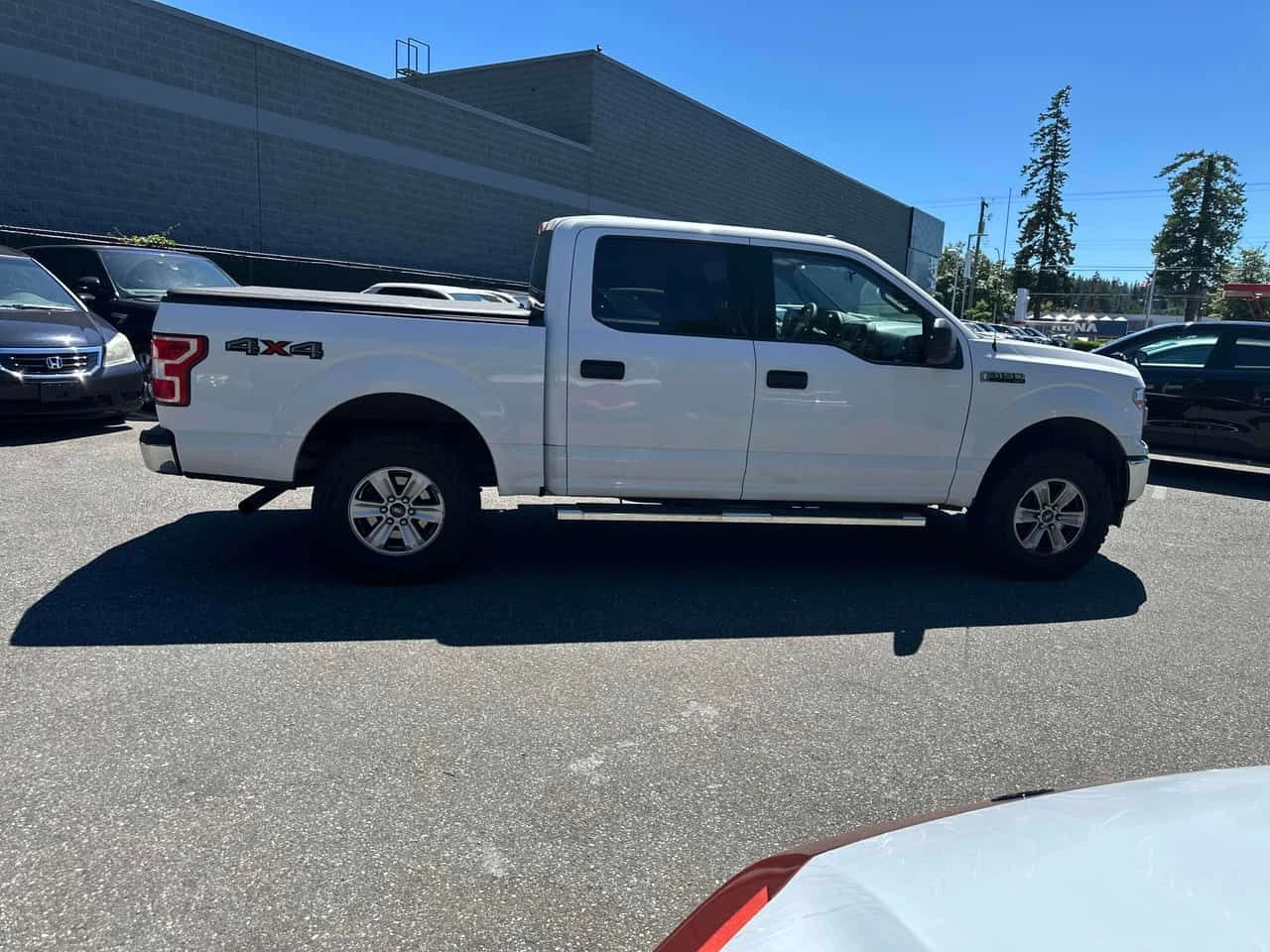 Ford F150 * 4WD SuperCrew Box * АВТОКРЕДИТ* , снимка 3 - Автомобили и джипове - 54952785