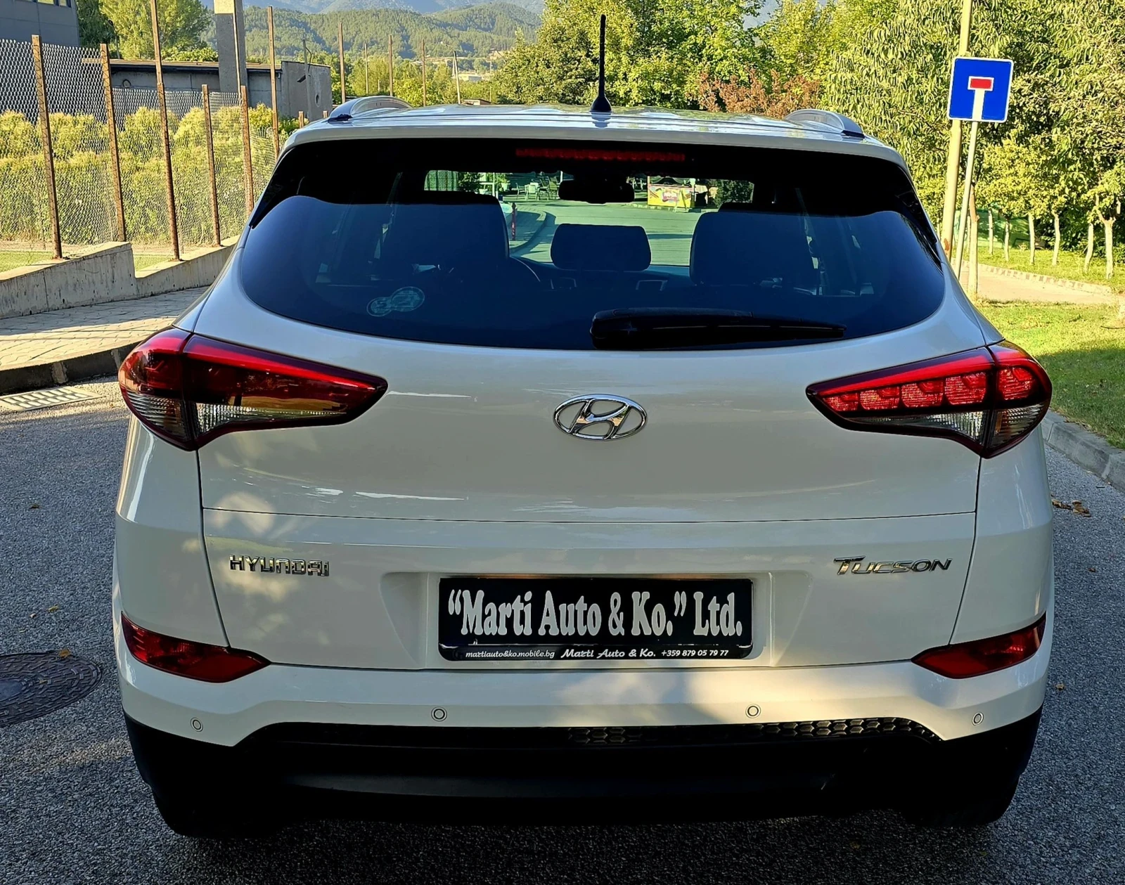 Hyundai Tucson 1.6 GDI , снимка 8 - Автомобили и джипове - 55491545