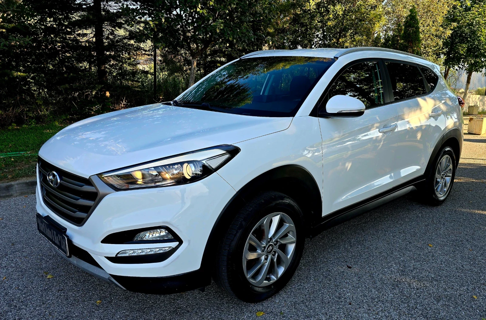 Hyundai Tucson 1.6 GDI , снимка 5 - Автомобили и джипове - 55491545