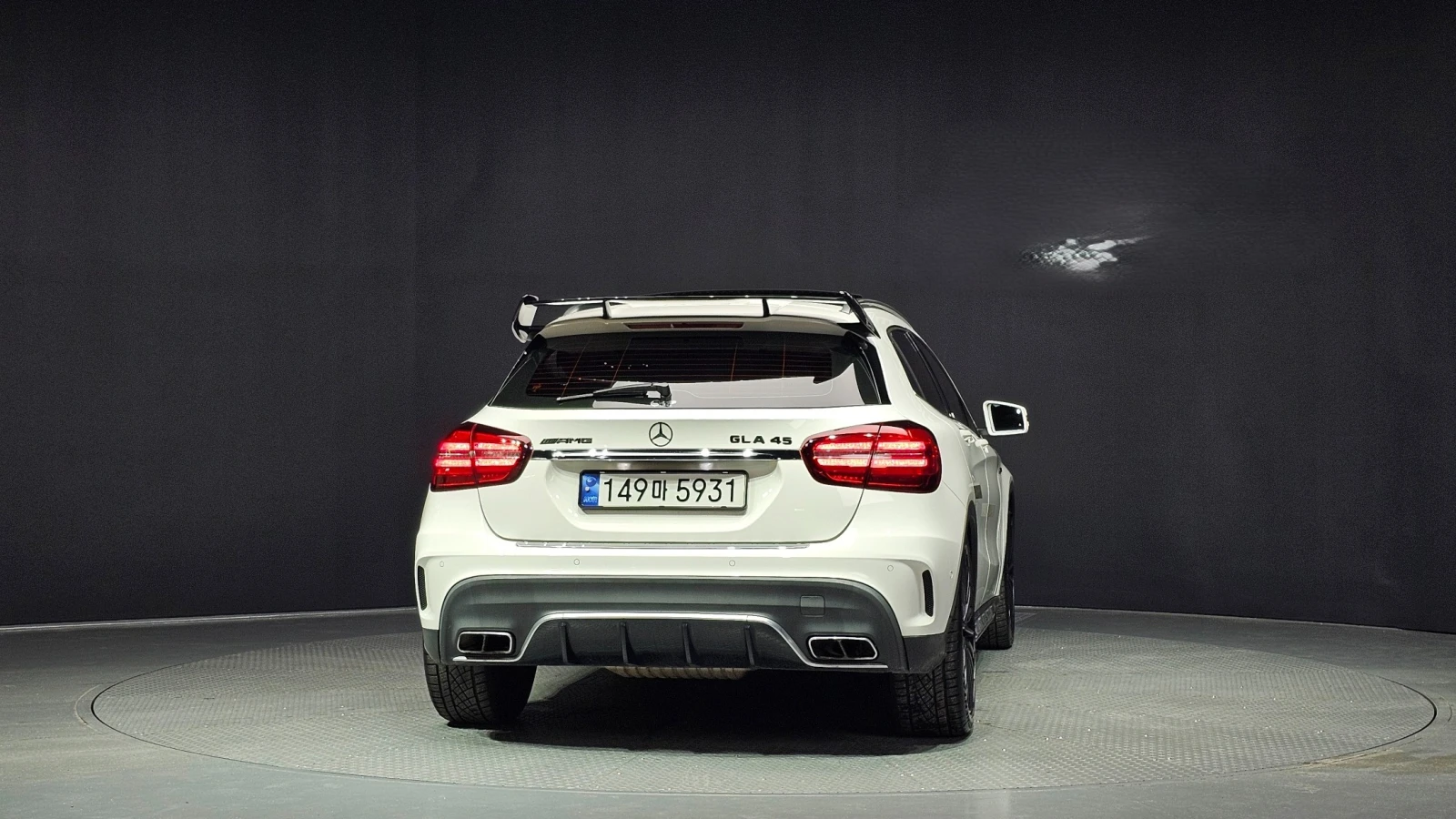 Mercedes-Benz GLA 45 AMG 4Matic, снимка 4 - Автомобили и джипове - 56210560