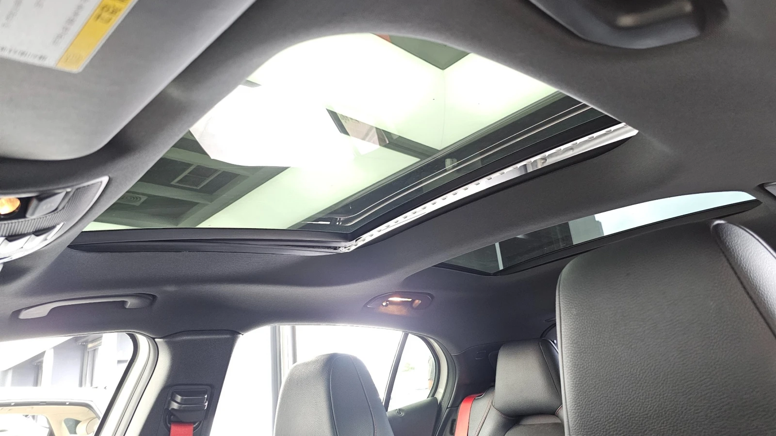 Mercedes-Benz GLA 45 AMG 4Matic, снимка 13 - Автомобили и джипове - 56210560