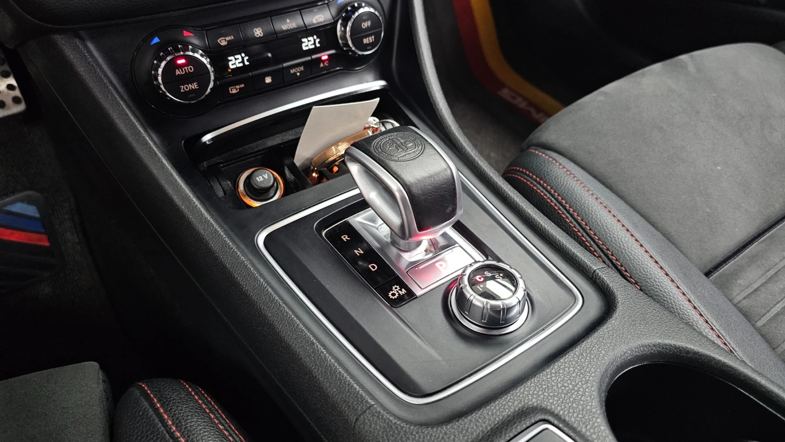 Mercedes-Benz GLA 45 AMG 4Matic, снимка 8 - Автомобили и джипове - 56210560