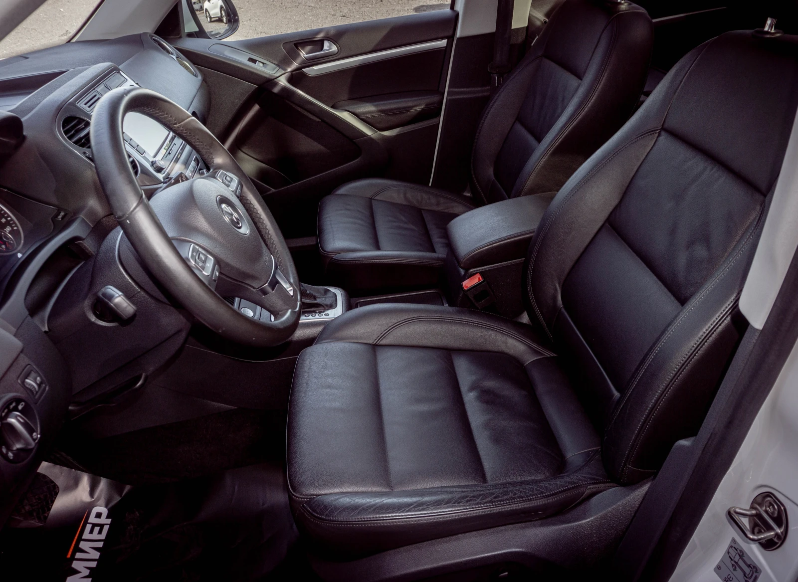 VW Tiguan 2.0TDI-150HP-4Motion, снимка 10 - Автомобили и джипове - 56680525