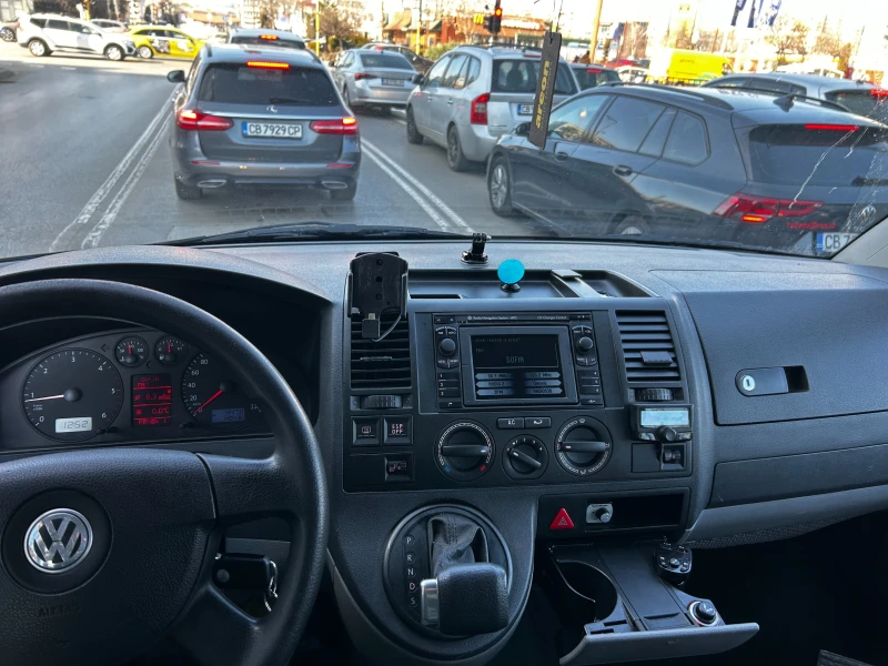 VW T5, снимка 6 - Бусове и автобуси - 52692151