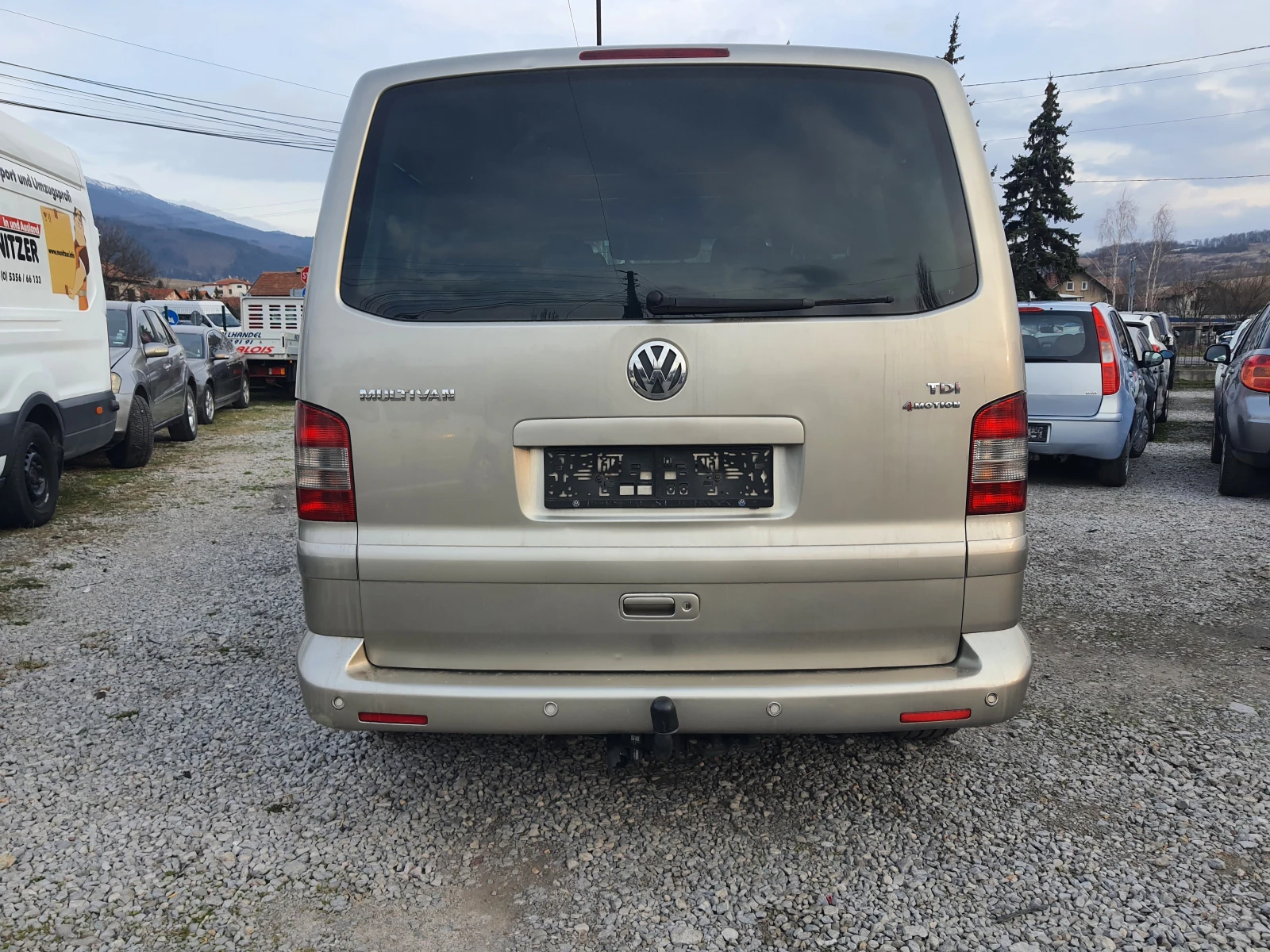 VW Multivan 2.5tdi 4motion, снимка 7 - Бусове и автобуси - 53198363