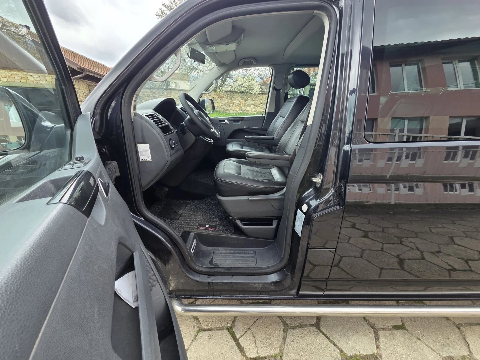 VW Caravelle LONG LUX 180 ks. автоматик , снимка 7 - Бусове и автобуси - 54149968