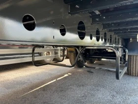 Полуремарке Schwarzmuller J-Serie, 5570kg, Goodyear, боге, снимка 13