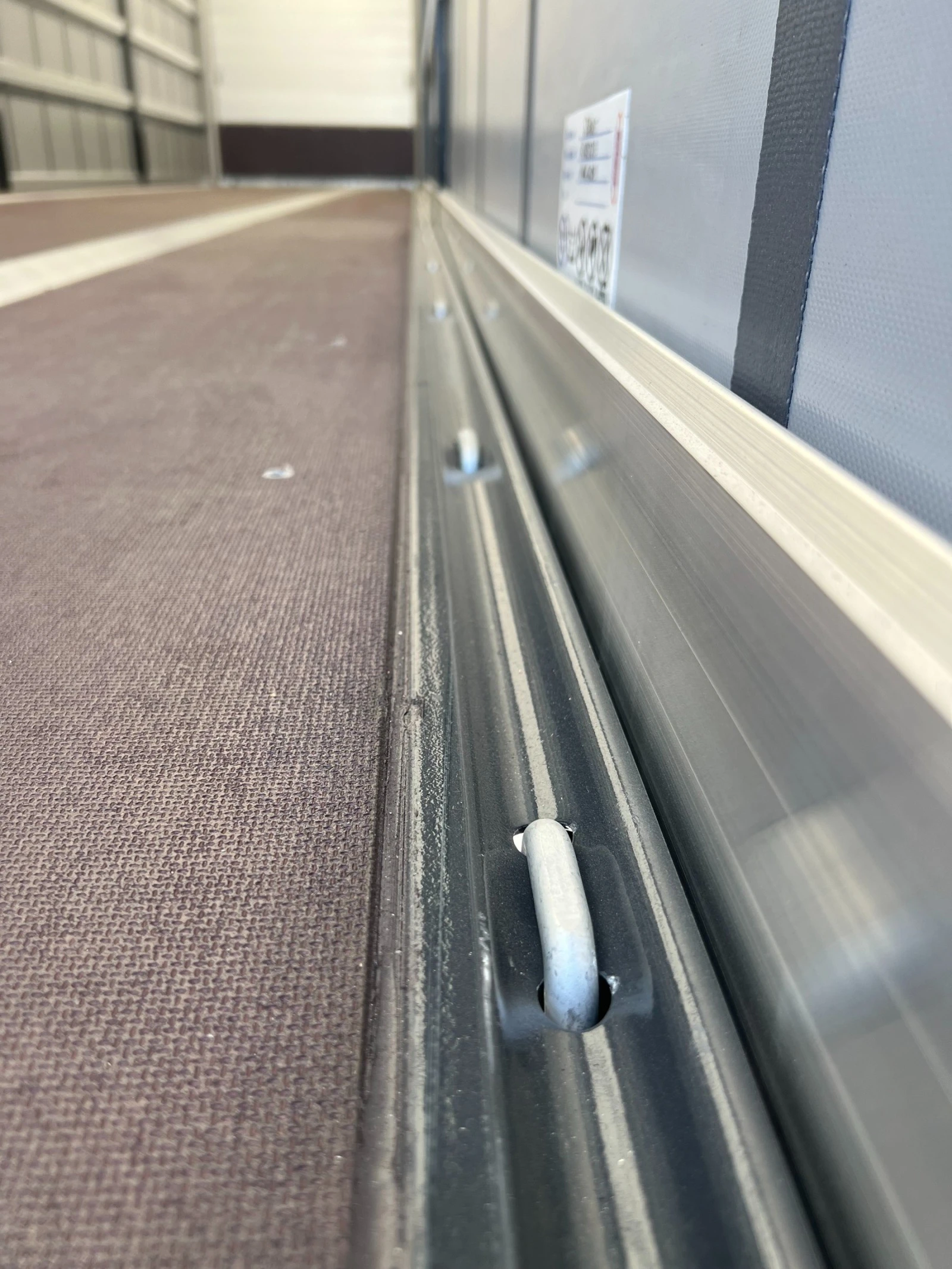  Schwarzmuller J-Serie, 5570kg, Goodyear,  | Mobile.bg   11