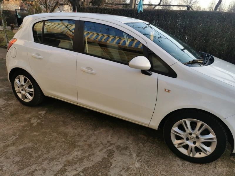 Opel Corsa, снимка 4 - Автомобили и джипове - 48576043