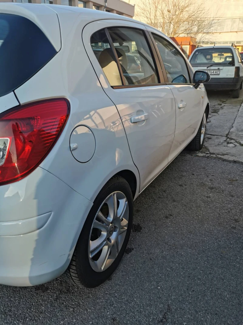 Opel Corsa, снимка 5 - Автомобили и джипове - 48576043