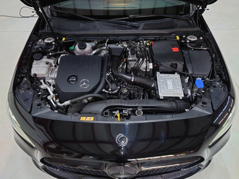 Mercedes-Benz A 250 Luxury limited, снимка 16 - Автомобили и джипове - 50774524