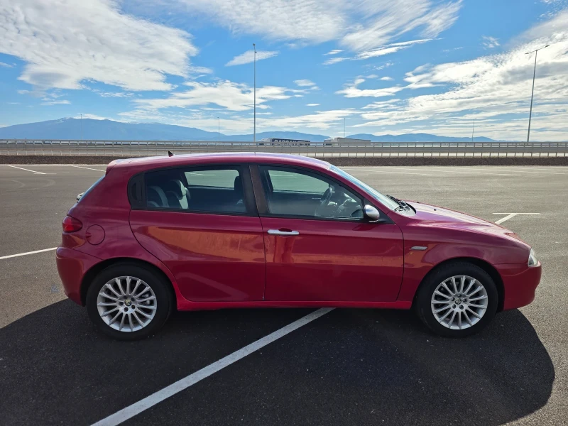 Alfa Romeo 147 1.9 JTDm Black Line, снимка 6 - Автомобили и джипове - 52397314