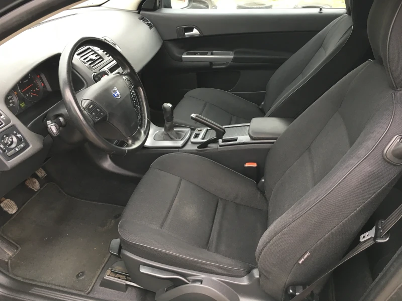 Volvo C30 1.6d 116k.c. Facelift , снимка 12 - Автомобили и джипове - 52031276