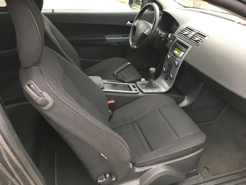 Volvo C30 1.6d 116k.c. Facelift , снимка 9 - Автомобили и джипове - 52031276