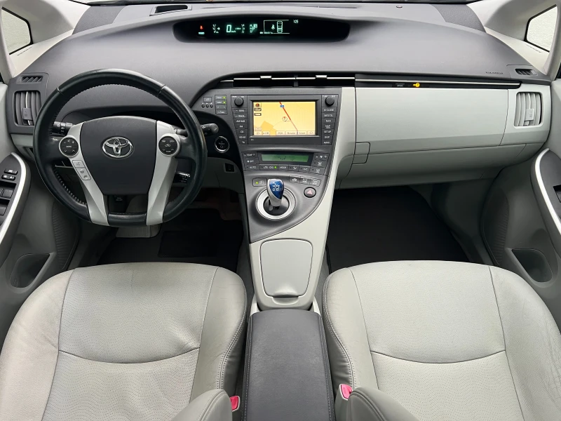 Toyota Prius 1.8HSD ПРОЧЕТИ ОПИСАНИЕТО , снимка 7 - Автомобили и джипове - 52500581
