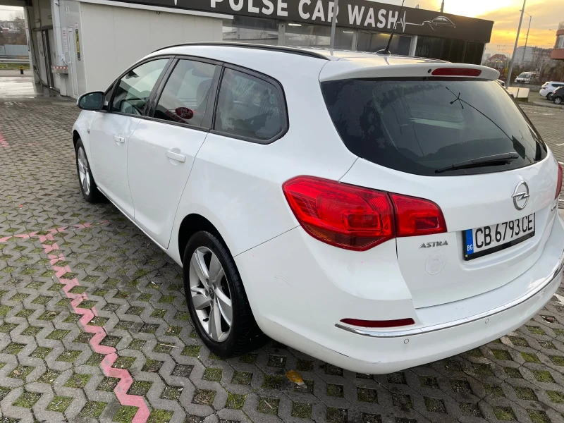 Opel Astra 1.7/CDTI Facelift Чисто нови гуми , снимка 5 - Автомобили и джипове - 52638804