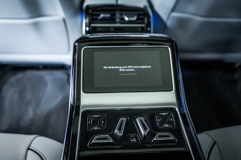Audi A8 L Sport 60 V8 TFSI DesignSelection* Matrix* Pano* , снимка 15 - Автомобили и джипове - 52935686