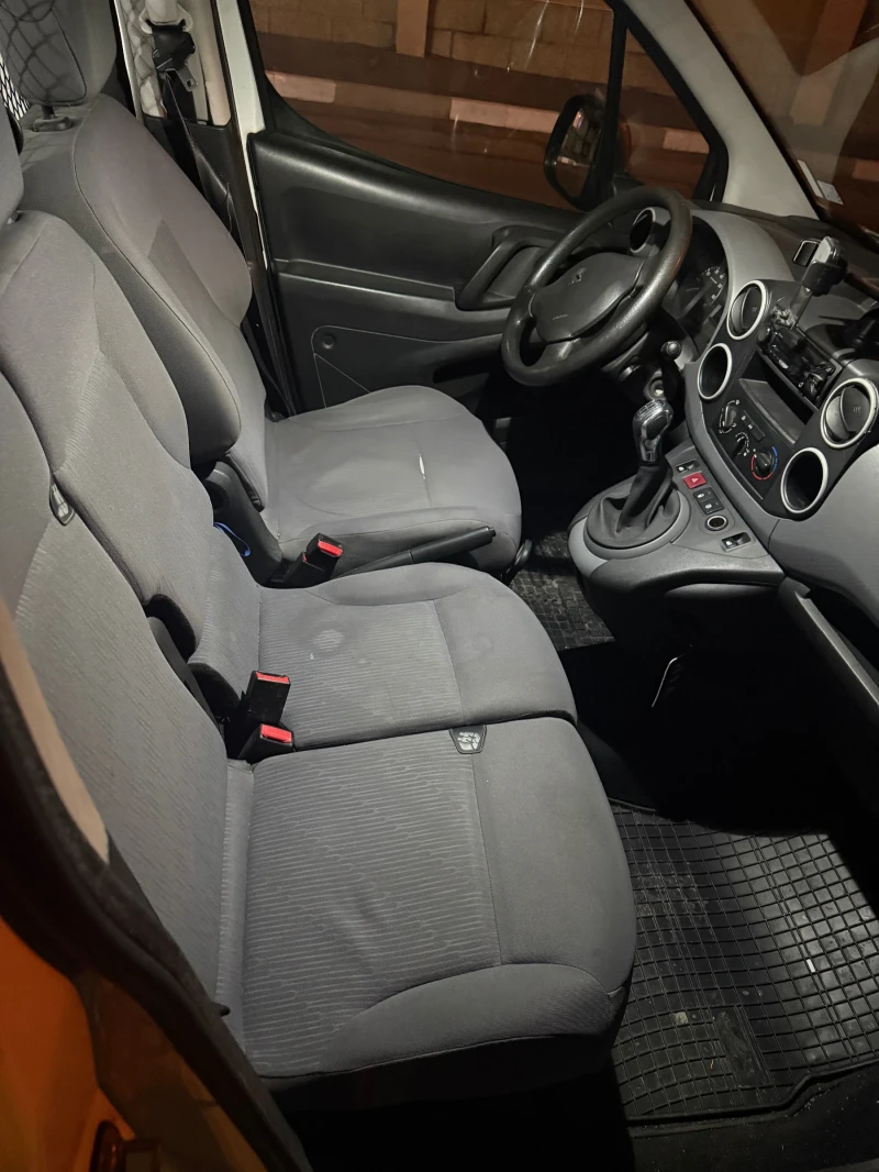 Peugeot Partner, снимка 10 - Автомобили и джипове - 53118954