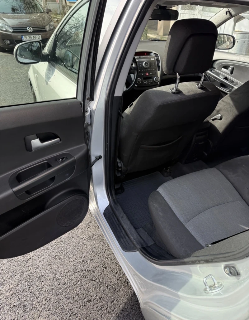 Kia Ceed, снимка 5 - Автомобили и джипове - 53595898