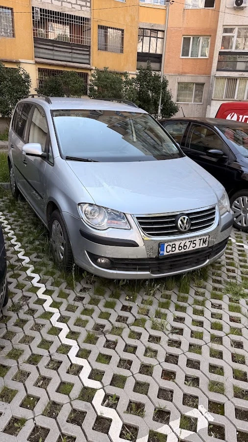 VW Touran МЕТАН, снимка 2 - Автомобили и джипове - 54790916