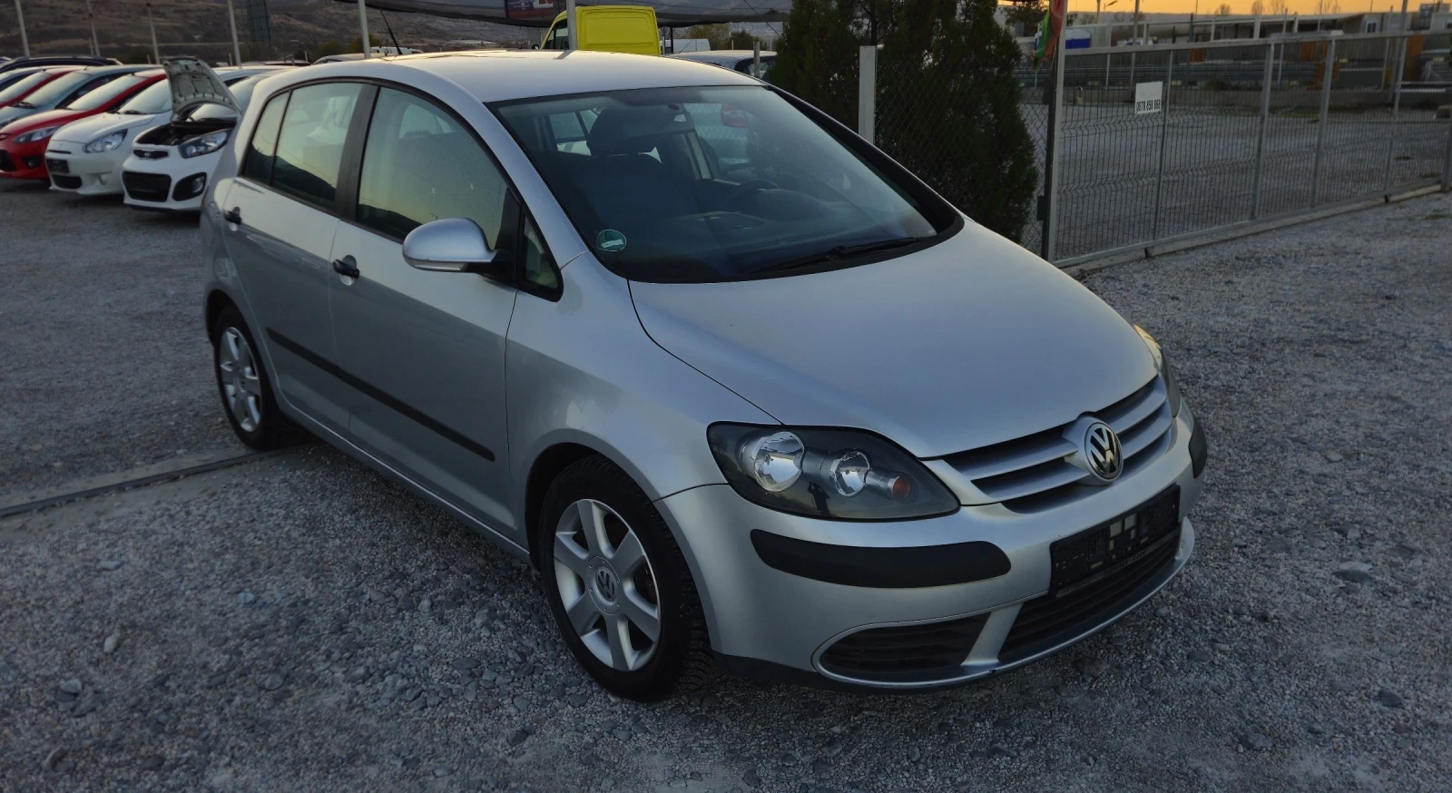 VW Golf Plus 1.6i.102кс.Отличен. - изображение 3