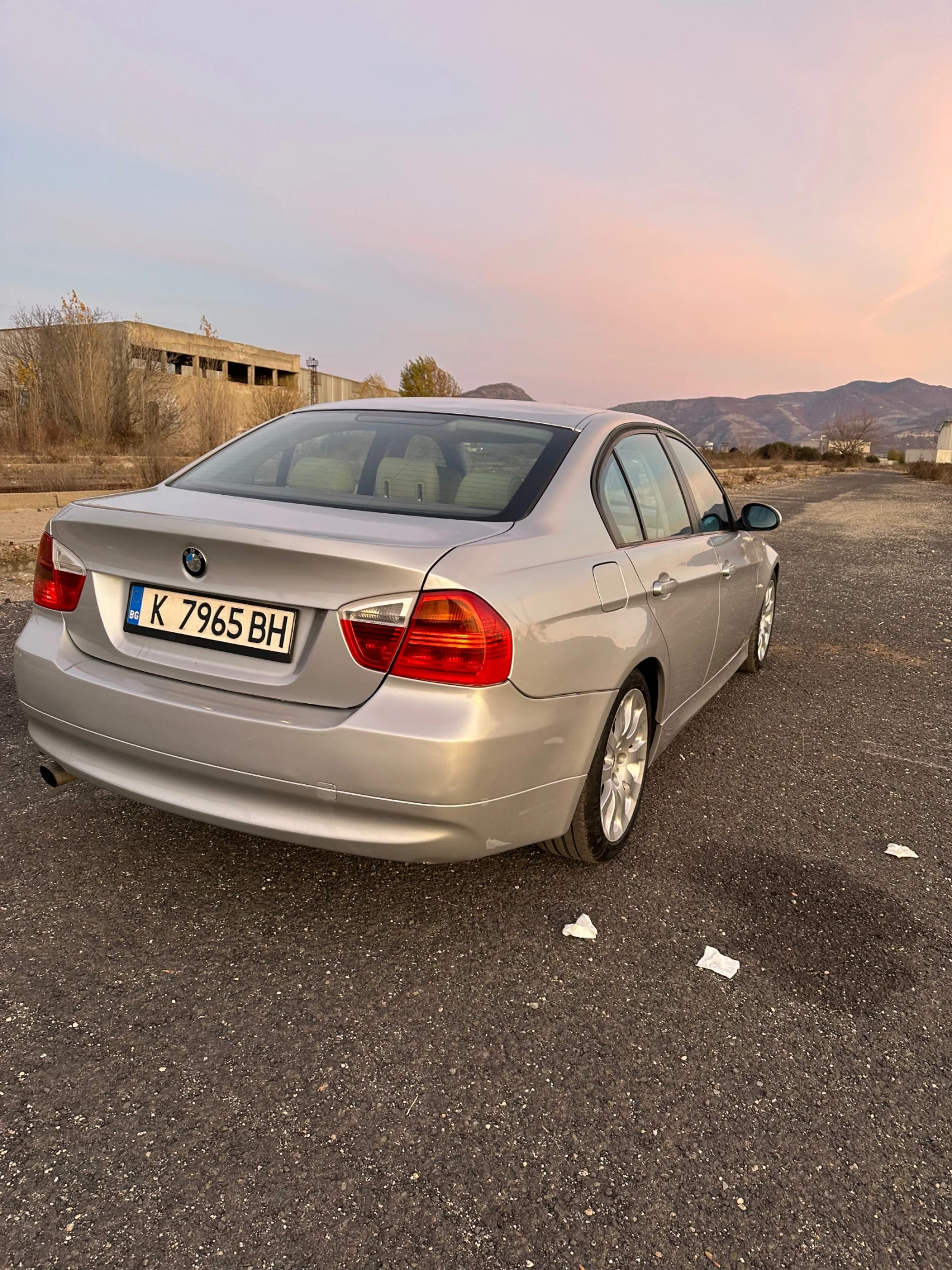 BMW 320 2.0D - изображение 5