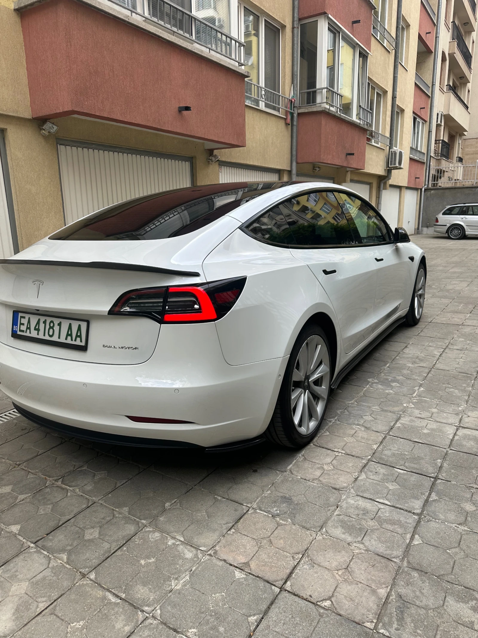 Tesla Model 3 Dual Motor - изображение 4