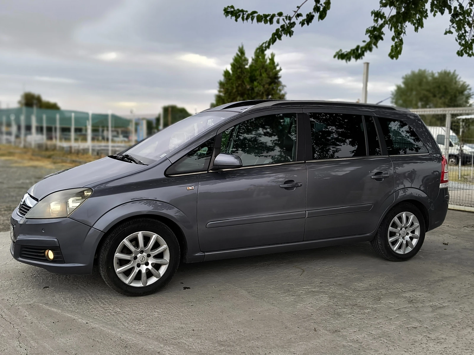 Opel Zafira 1.8i Газова - изображение 8