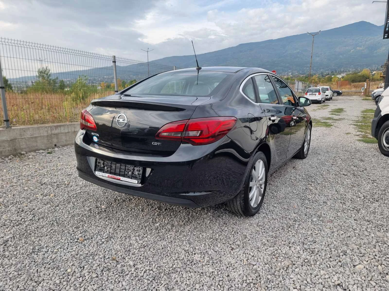 Opel Astra 1.7 CDTI КЛИМАТРОНИК КОЖА - изображение 3