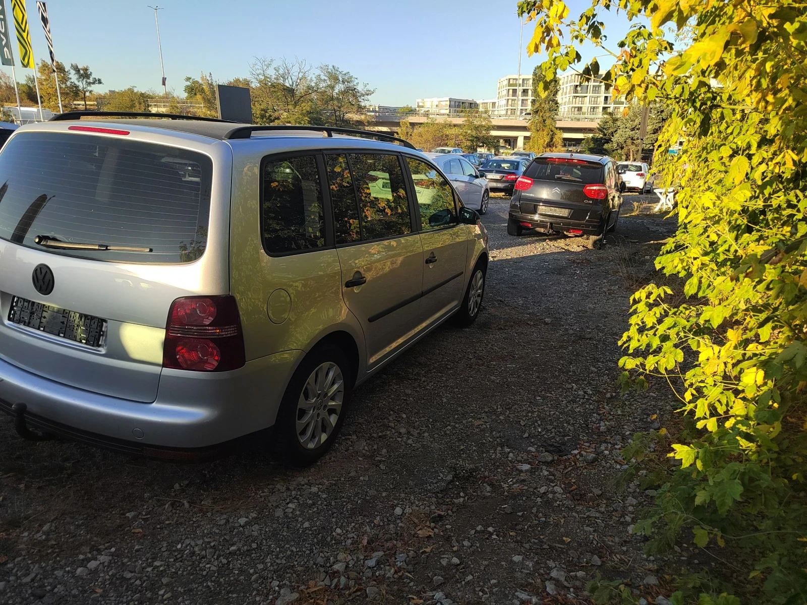 VW Touran 1.6 BENZIN 102.. | Mobile.bg   12