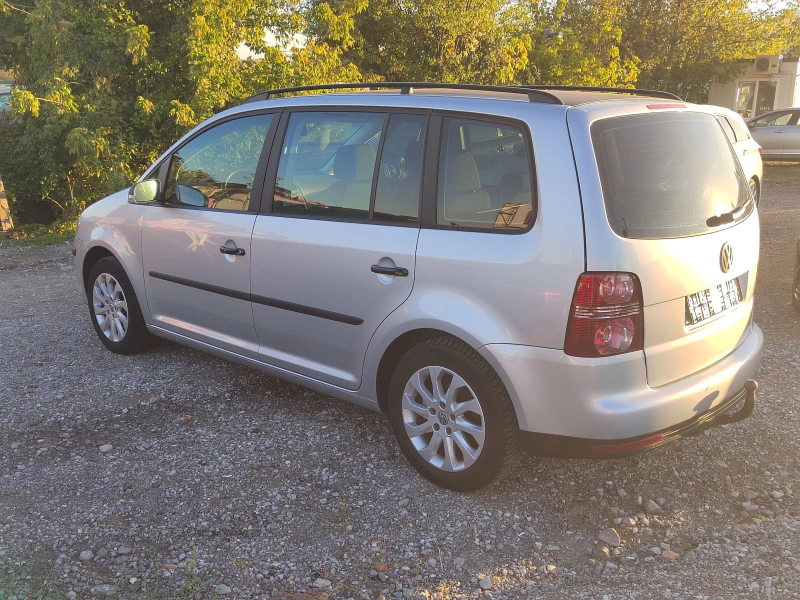 VW Touran 1.6 BENZIN 102к.с. - изображение 5