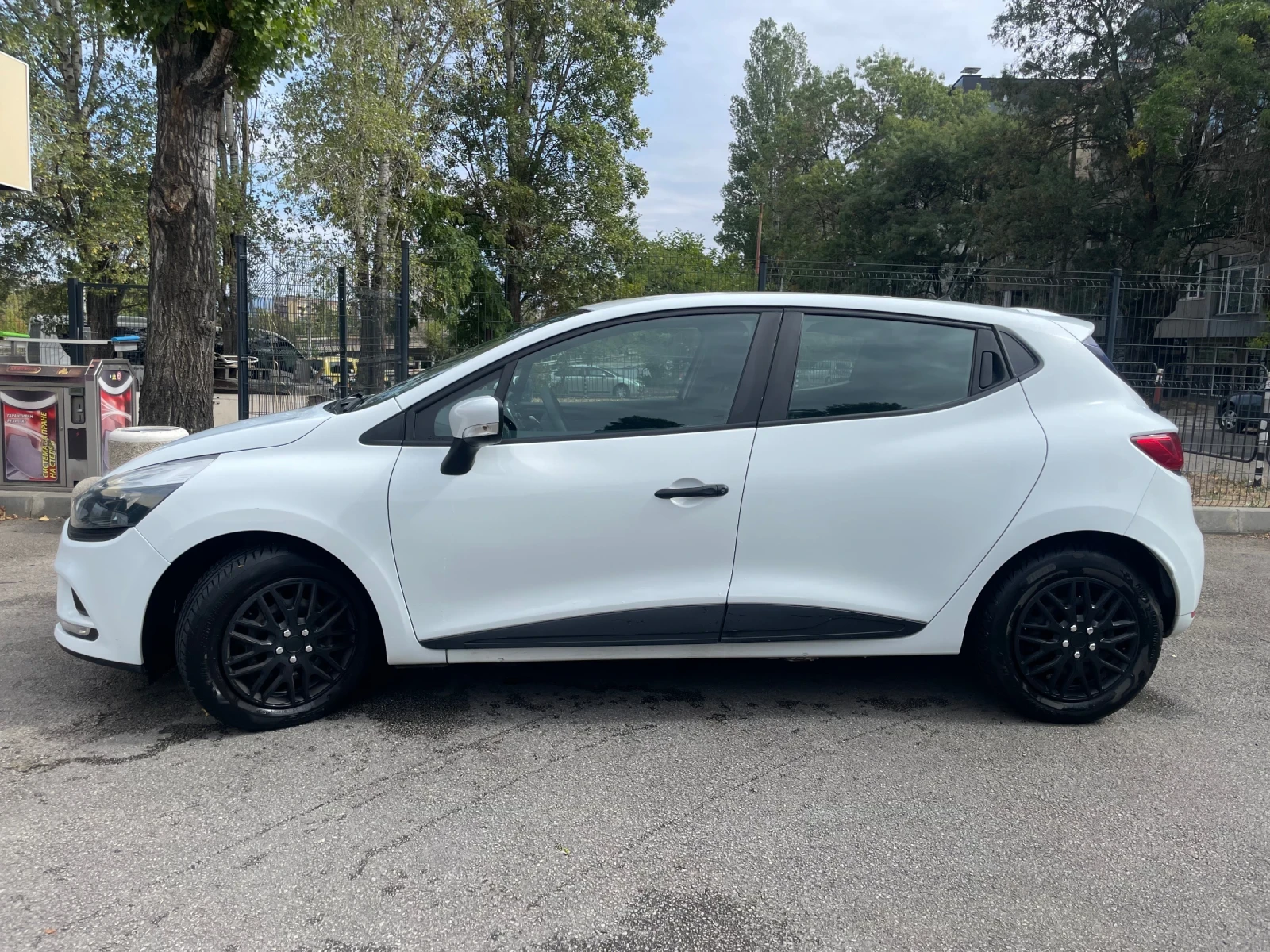 Renault Clio 1.5 DCI 75 к.с. - изображение 9