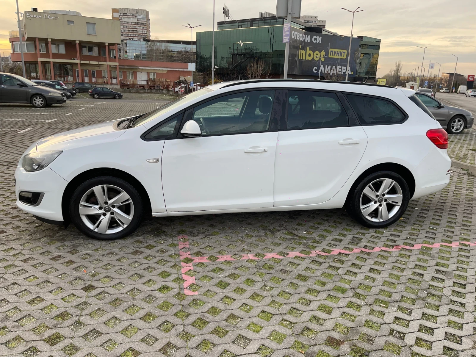 Opel Astra 1.7/CDTI Facelift Чисто нови гуми  - изображение 6