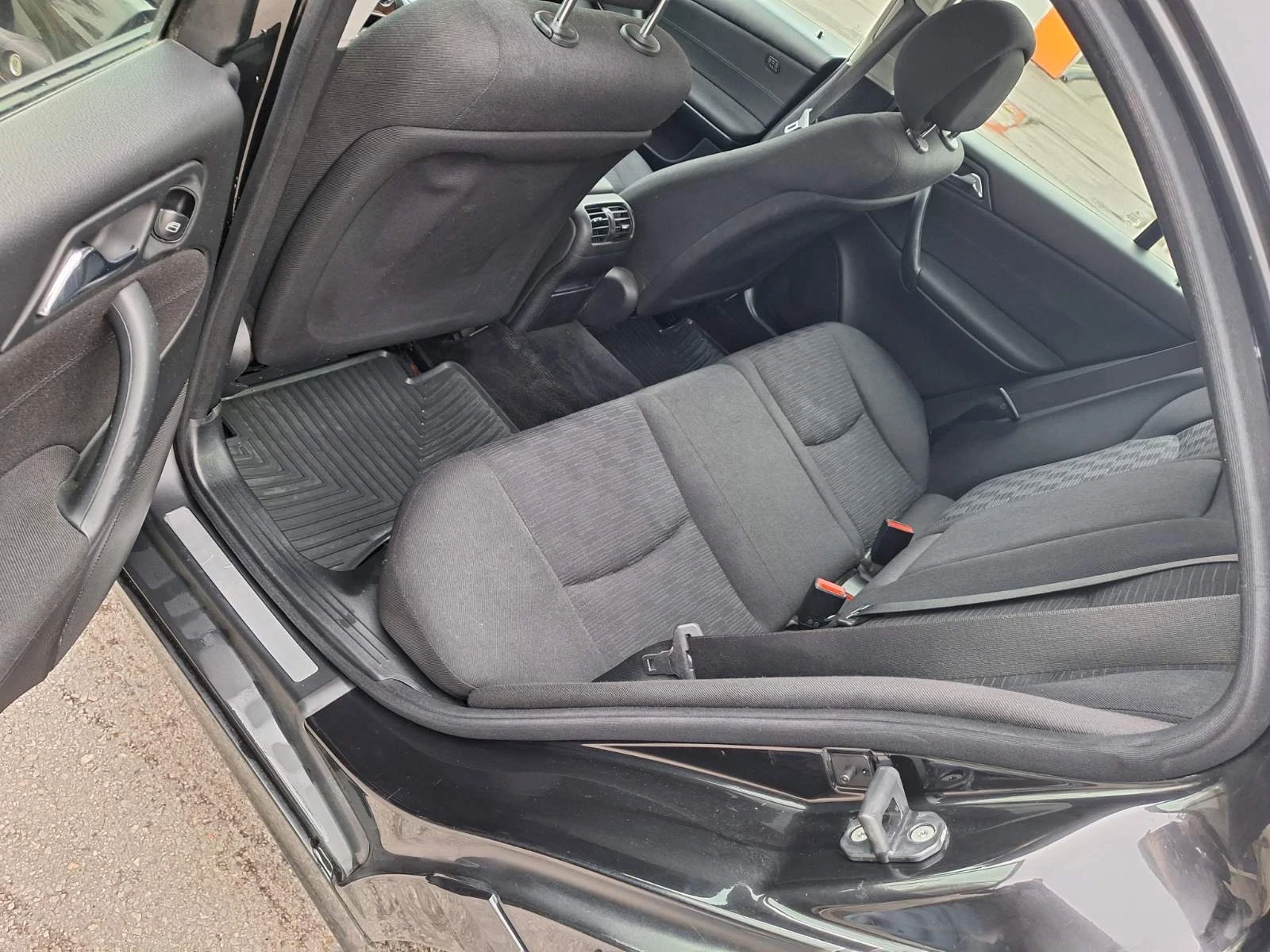 Mercedes-Benz C 180 Бензин-Газ - изображение 7