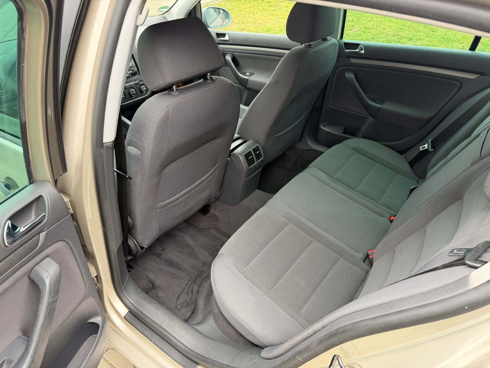 VW Golf 1.4 FSI  | Mobile.bg � ����������� 10