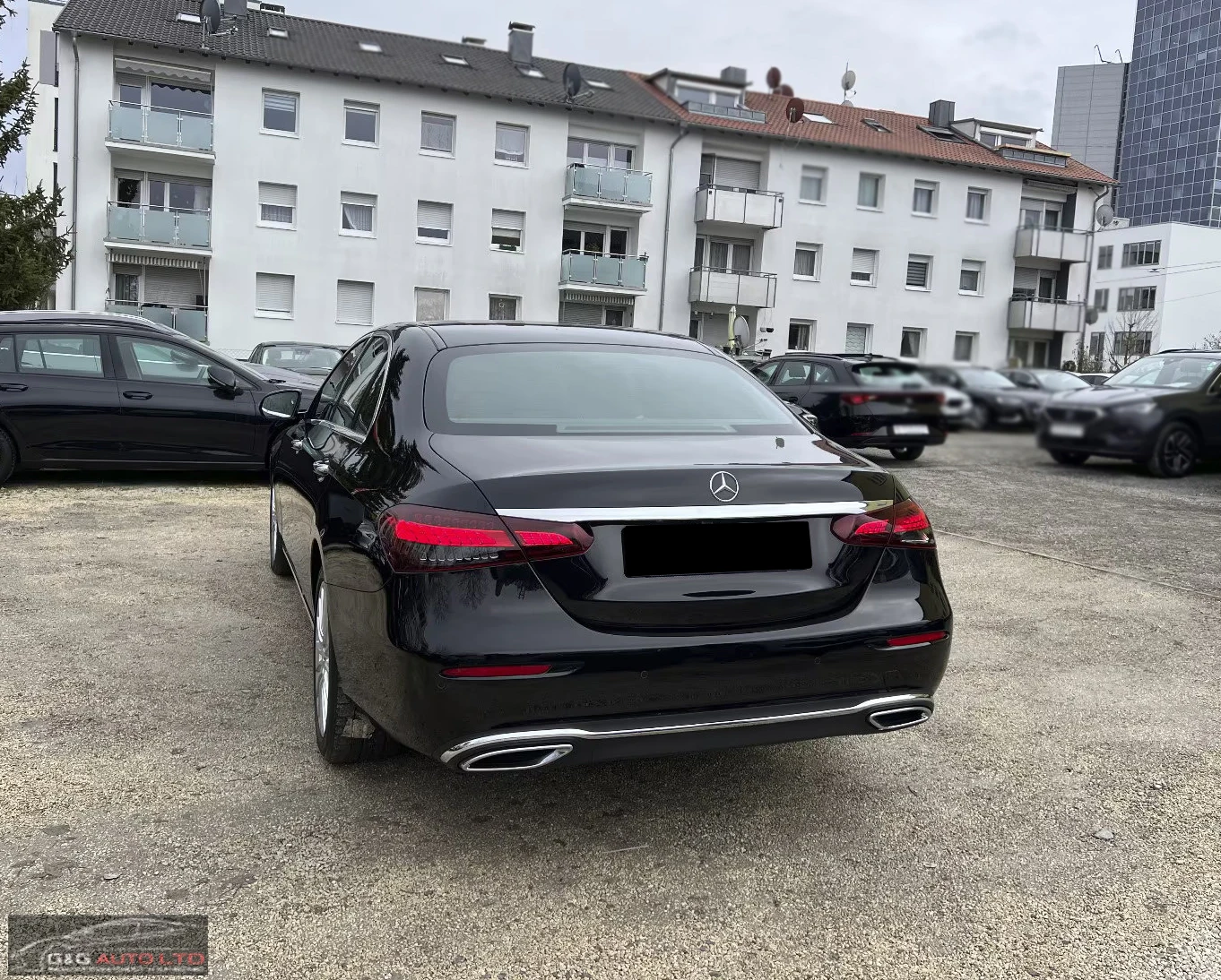 Mercedes-Benz E 220 d/EXCLUSIVE/194HP/BURM/360/ACC/LED/885g - изображение 4