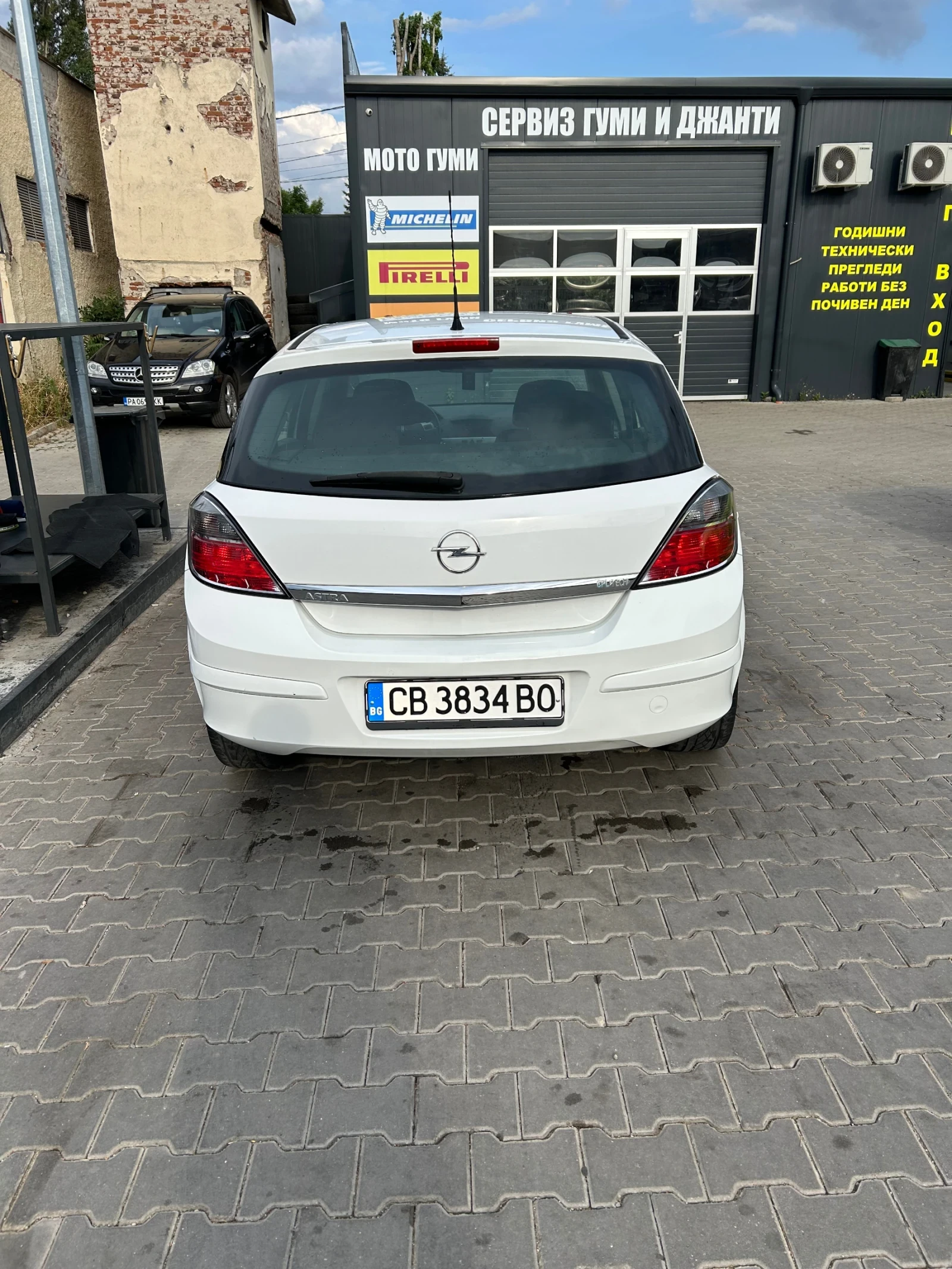 Opel Astra, снимка 4 - Автомобили и джипове - 54184841
