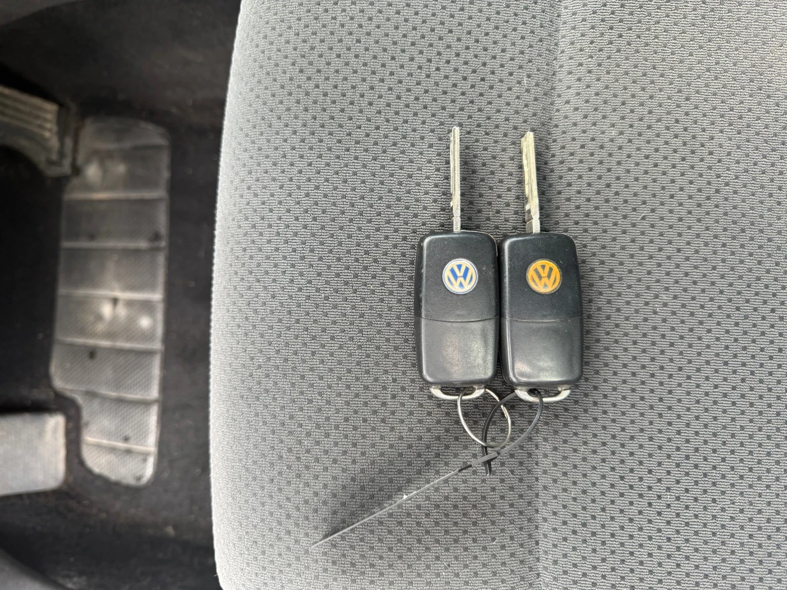 VW Golf 1.9TDI* 6 скорости* , снимка 12 - Автомобили и джипове - 54413885