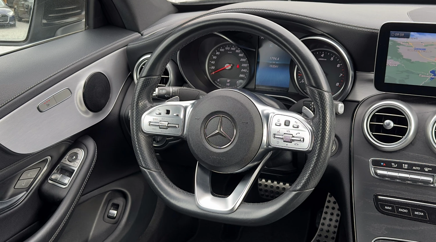 Mercedes-Benz C 180 Face AMG Line 9G КОЖА ПОДГРЕВ КАМЕРА АСИСТЕНТИ, снимка 9 - Автомобили и джипове - 54456328
