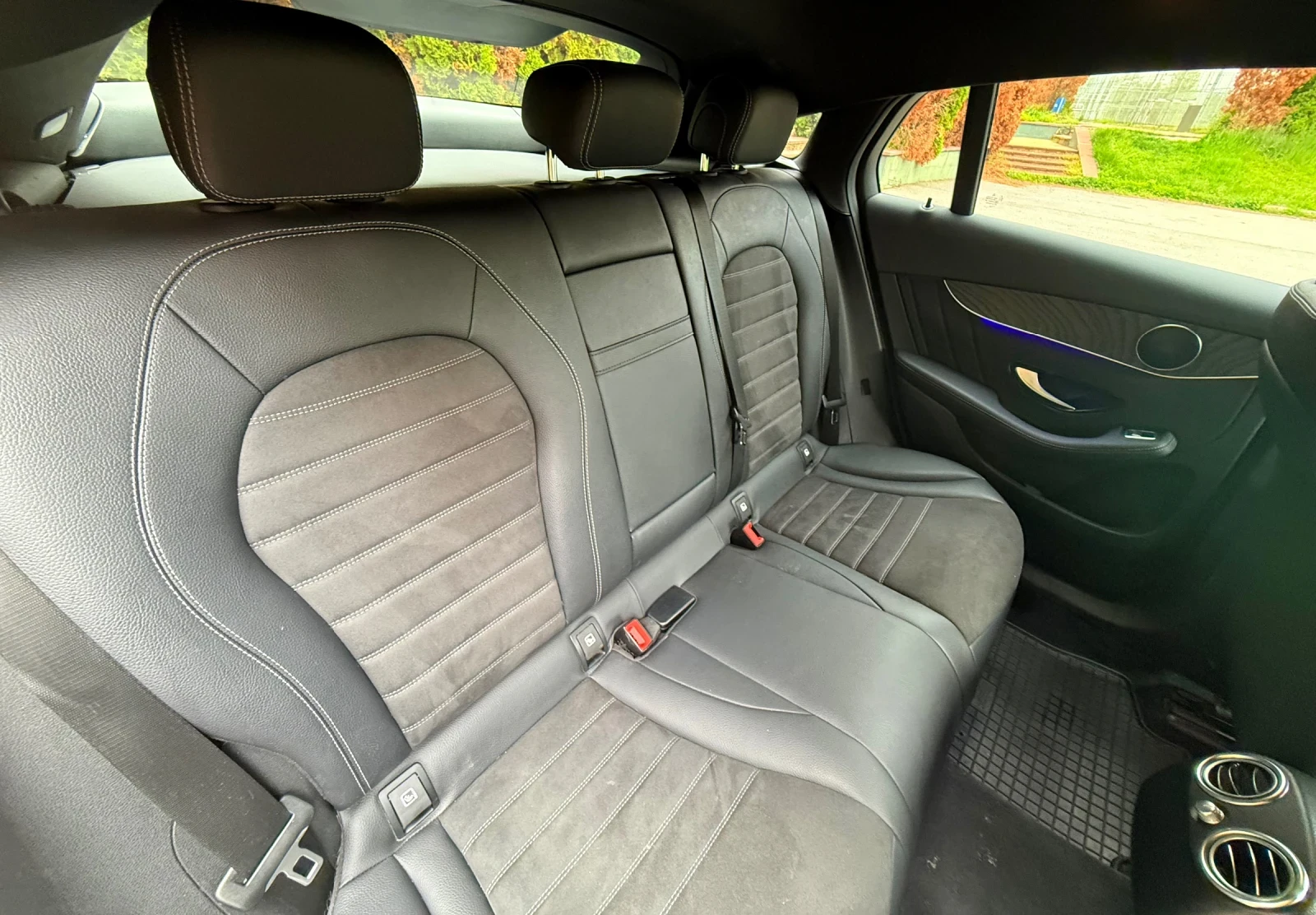 Mercedes-Benz GLC 200 4Маtic/AMG/Coupe/Keyless, снимка 9 - Автомобили и джипове - 54478982