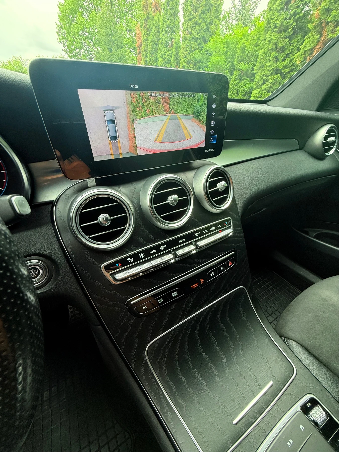 Mercedes-Benz GLC 200 4Маtic/AMG/Coupe/Keyless, снимка 8 - Автомобили и джипове - 54478982