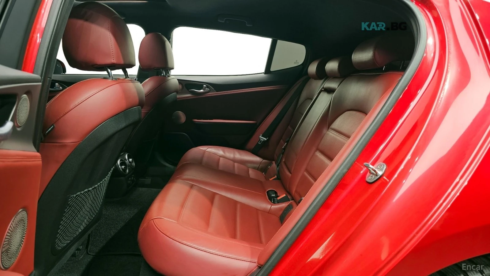 Kia Stinger * 3.3T* GT* AWD* ПОДГРЕВ* ОБДУХВАНЕ* ПАНОРАМА* 360, снимка 12 - Автомобили и джипове - 55261715