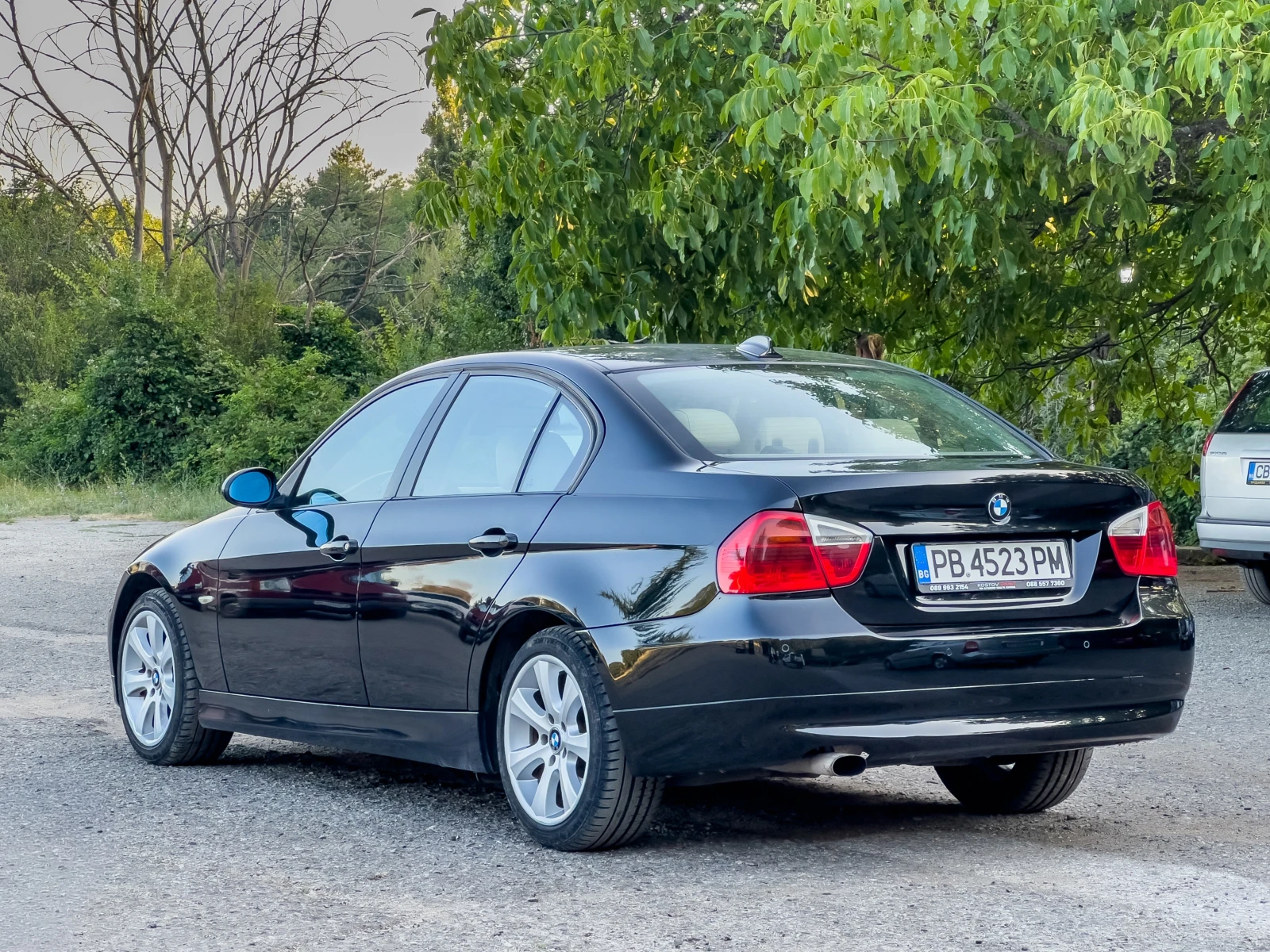 BMW 320 D, снимка 5 - Автомобили и джипове - 55427693