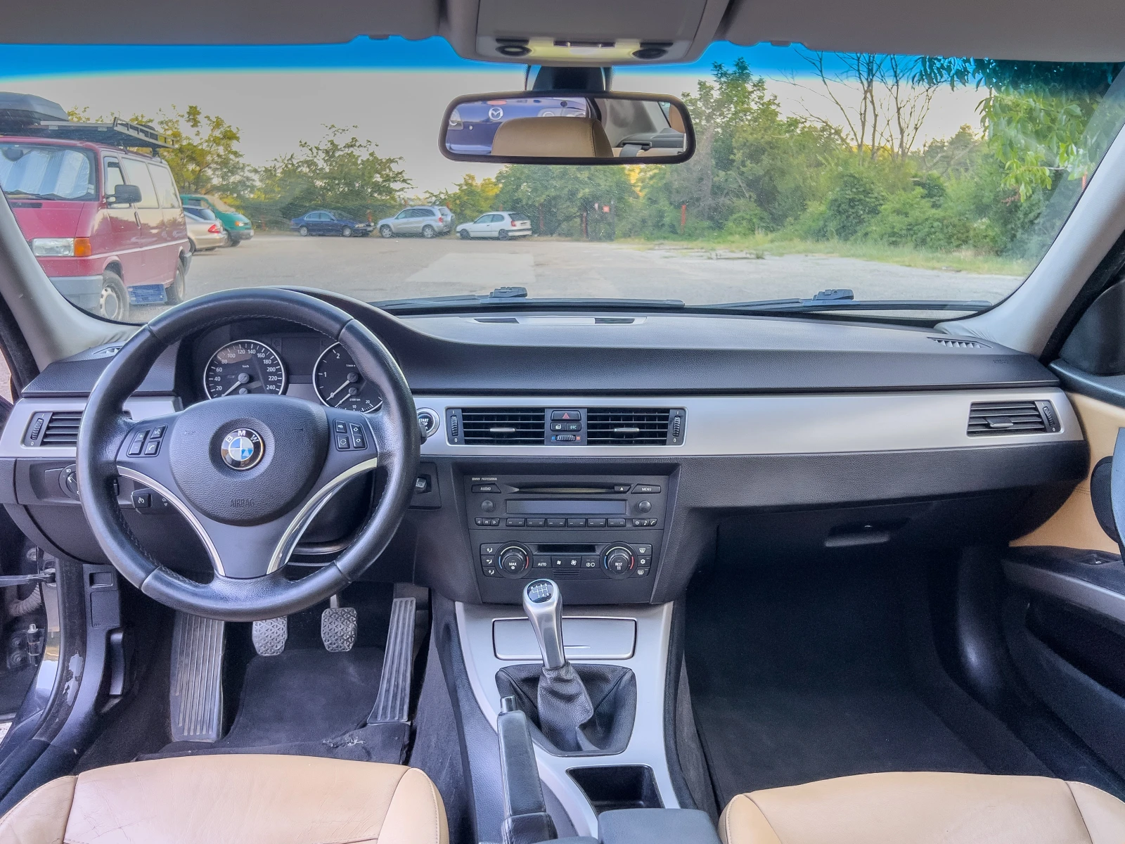 BMW 320 D, снимка 12 - Автомобили и джипове - 55427693
