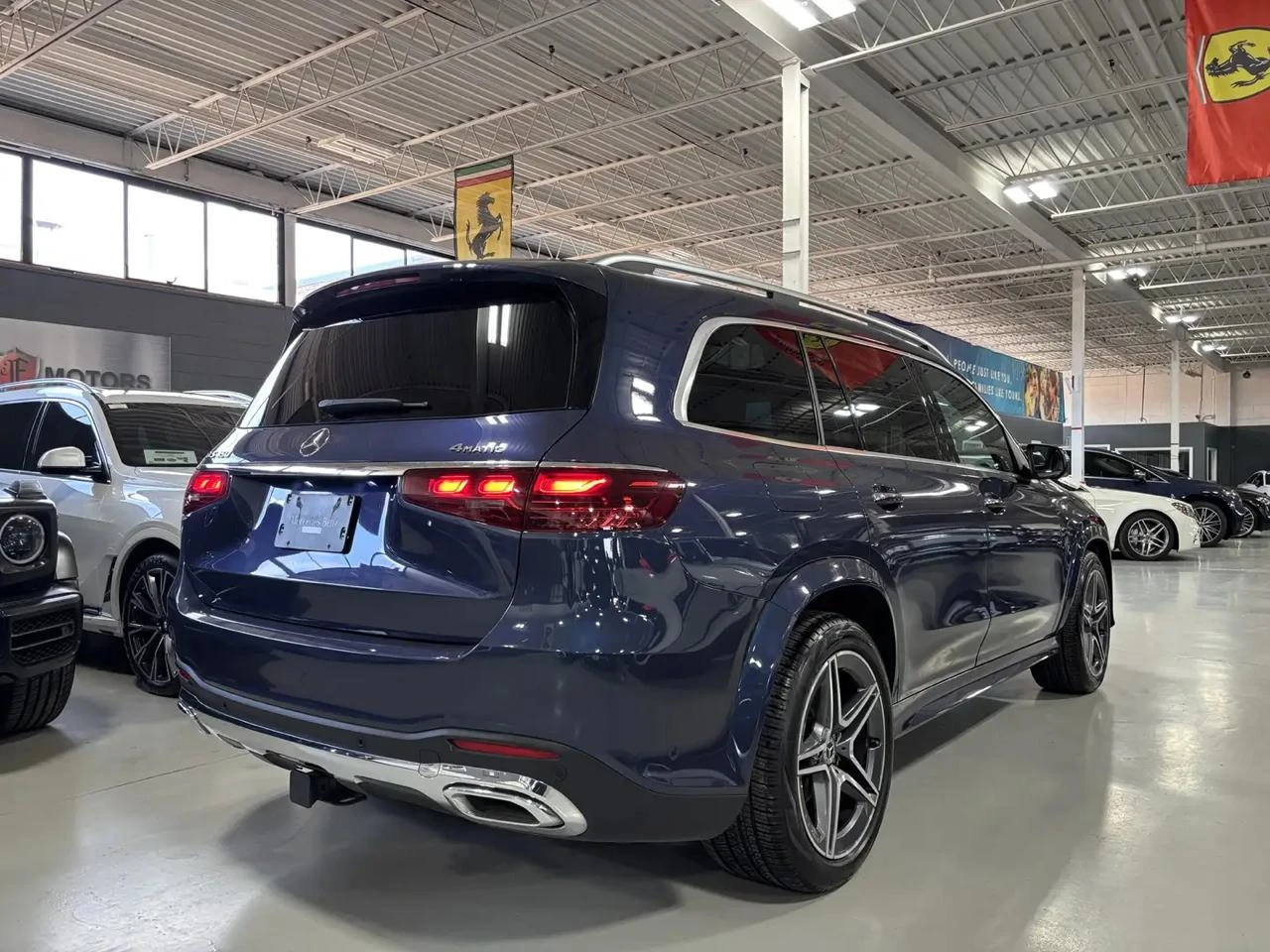 Mercedes-Benz GLS 450 FACELIFT* MASSAGE* PANO* ОБДУХ, снимка 4 - Автомобили и джипове - 55627515
